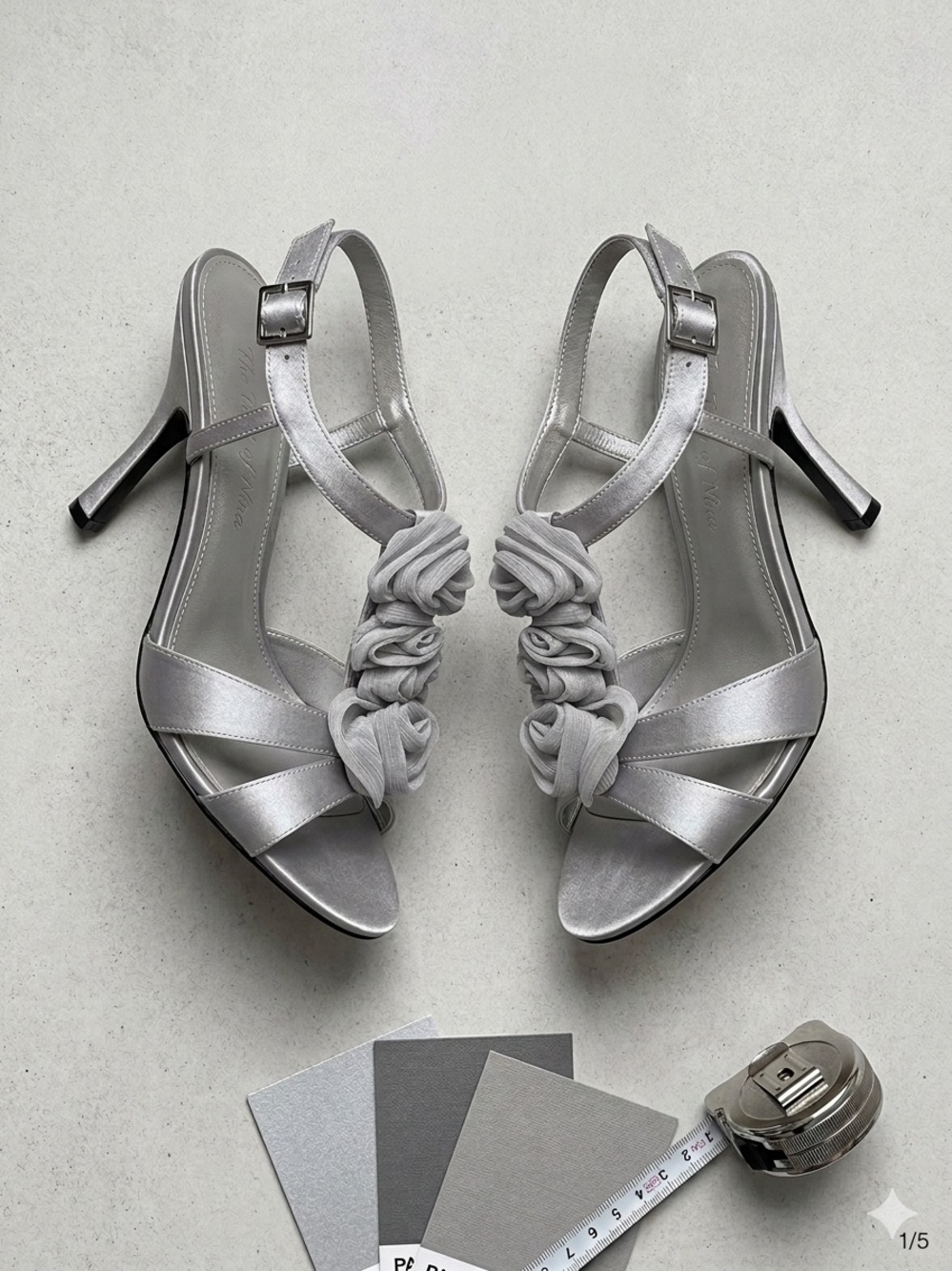 Nina Silver Metallic Rosette Ruffle Heels Bridal Wedding Prom Gala Size 7.5